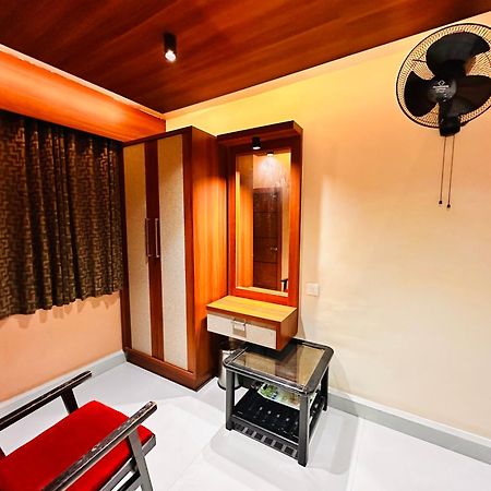 City Palace Hotel Ooty Dış mekan fotoğraf