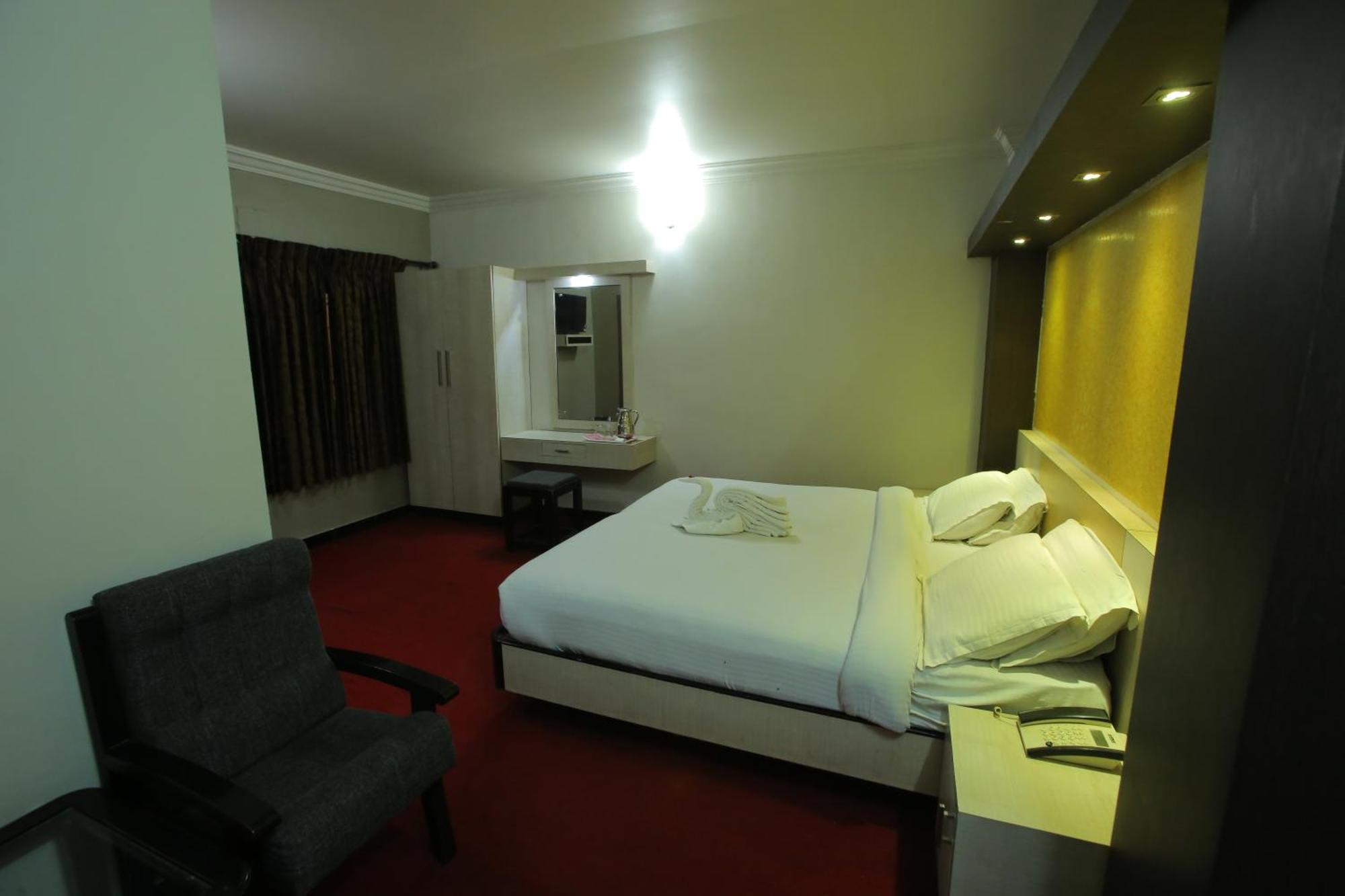 City Palace Hotel Ooty Dış mekan fotoğraf