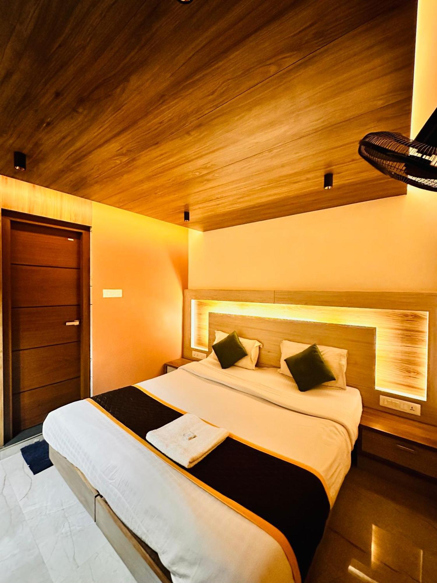 City Palace Hotel Ooty Dış mekan fotoğraf