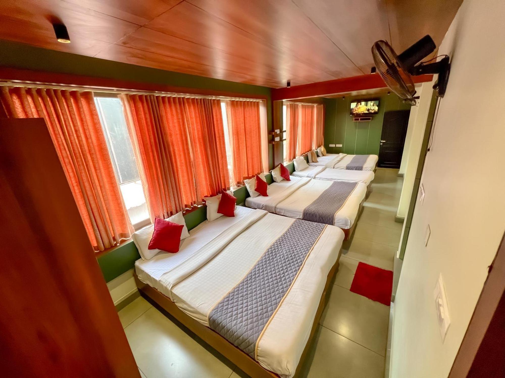 City Palace Hotel Ooty Dış mekan fotoğraf
