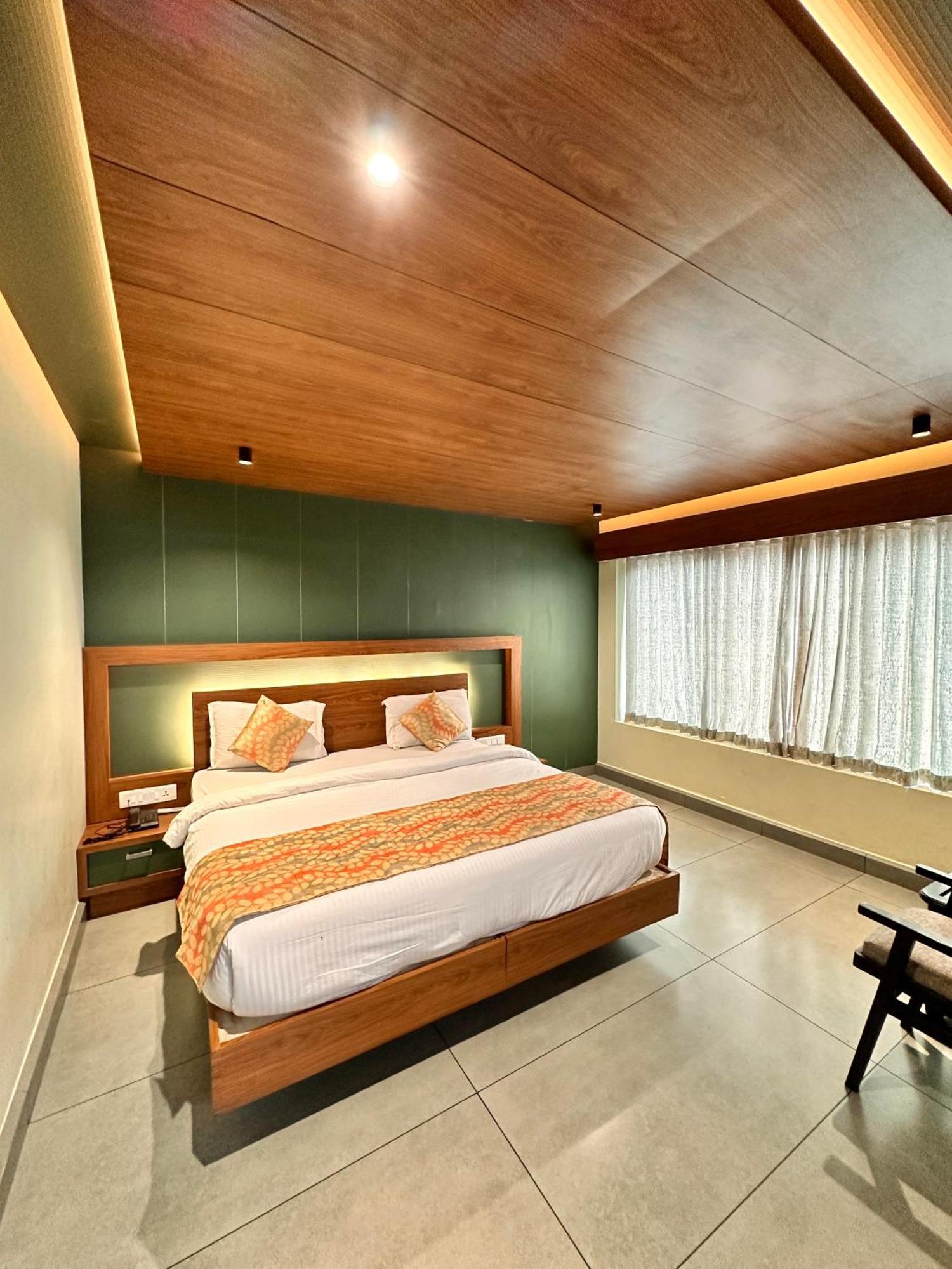 City Palace Hotel Ooty Dış mekan fotoğraf